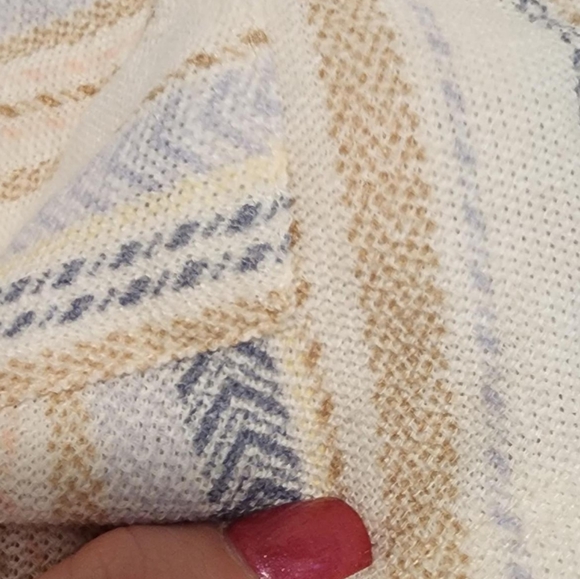 Wallflower Dakota Baja Hoodie - Picture 4 of 4